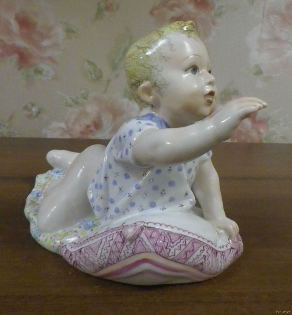 Статуетка «Малюк». 1960-і рр. Фарфор, ангоби